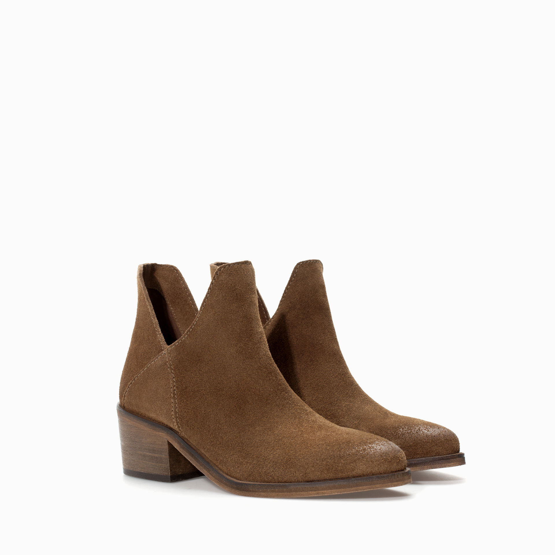 Zara Flat Hide Ankle Boot in Brown (Leather)