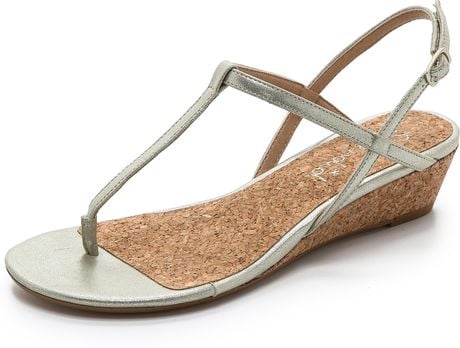 Splendid Edgewood Low Wedge Sandals Gold in Gold | Lyst