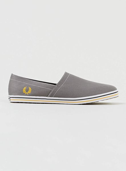 fred perry slip on pumps