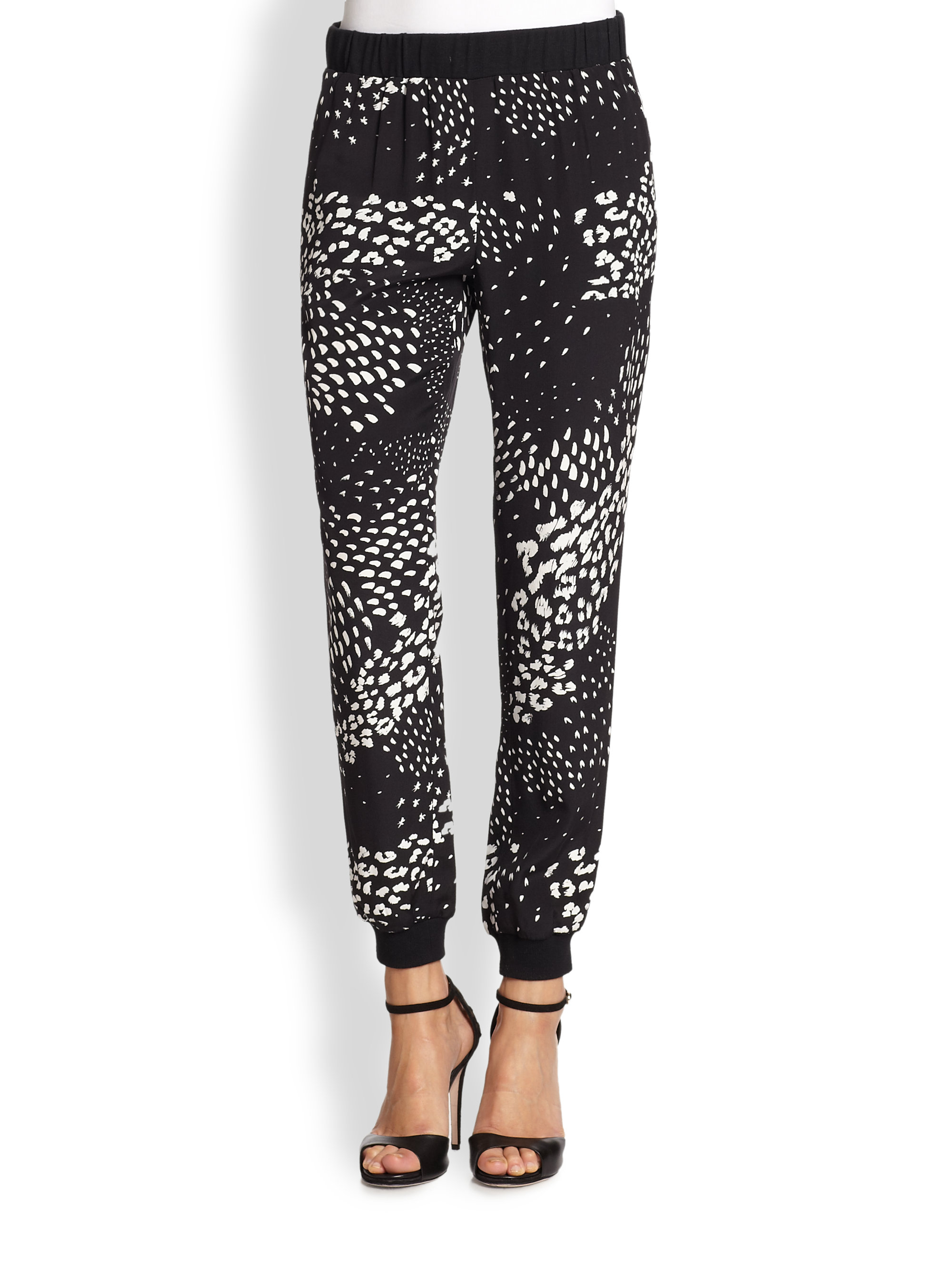 printed jogging bottoms