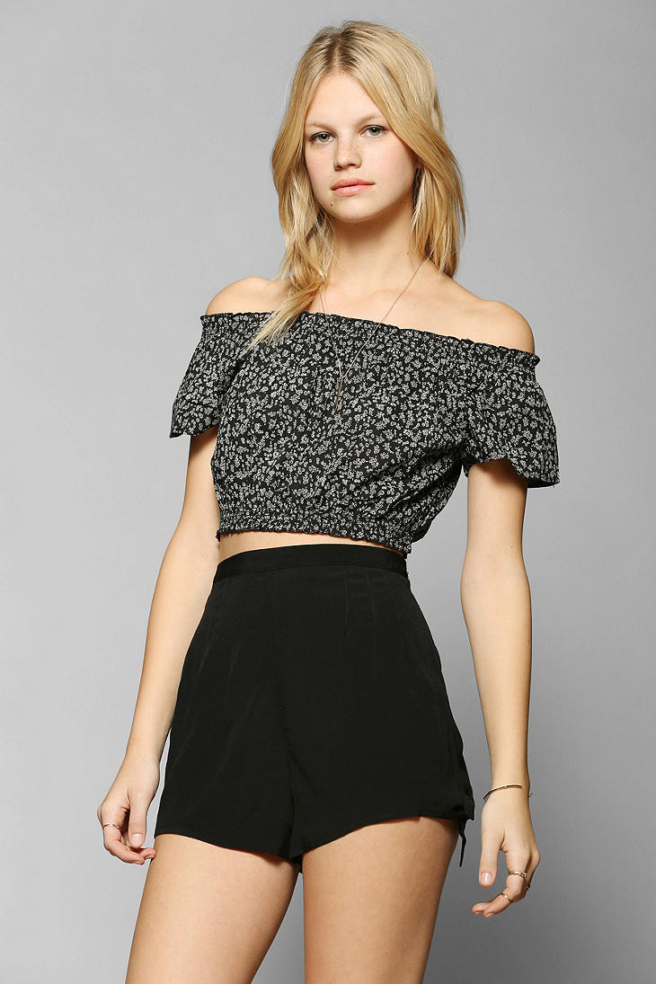 cropped peasant tee