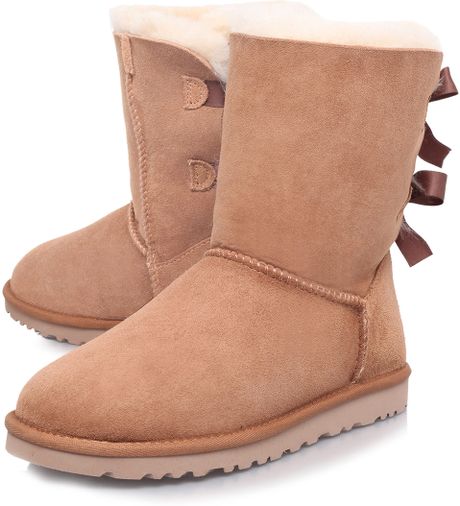 uggs tan with bows