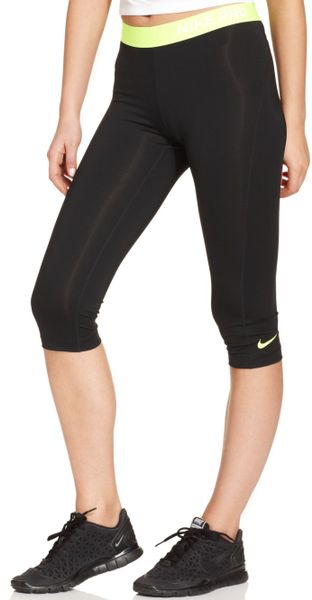 nike pro training capri legging in black