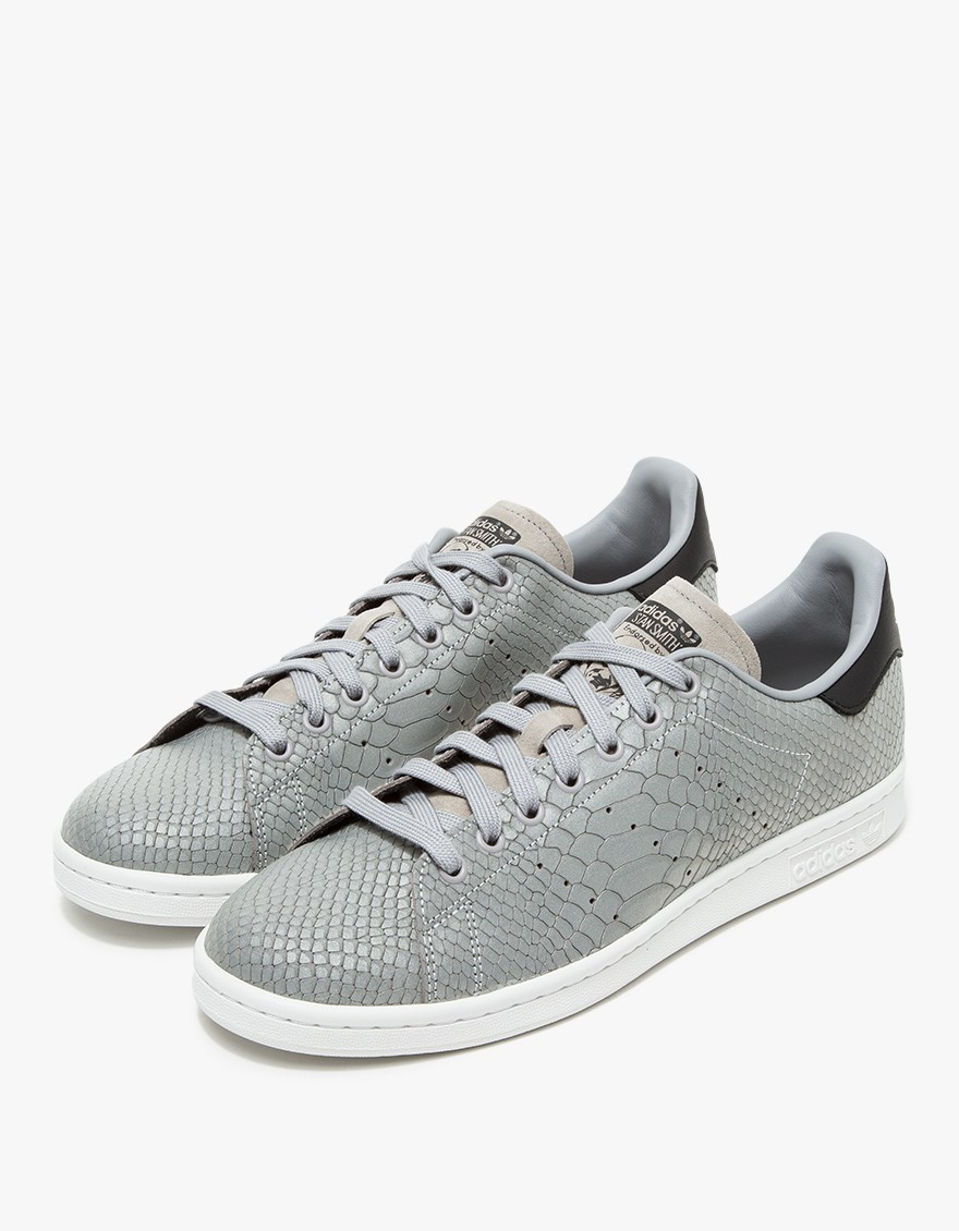2019 year for lady- Reebok Reflective Trainer Pack 2019 year for girls- Reebok Reflective Trainer Pack