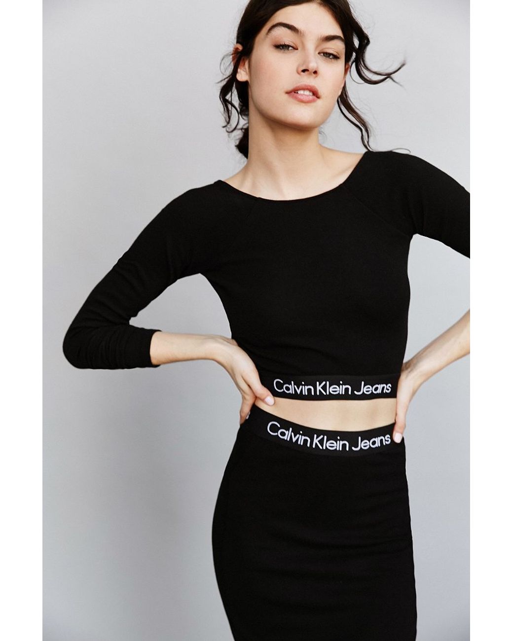 Calvin Klein Cotton For Uo Long-sleeve Cropped Top in Black | Lyst