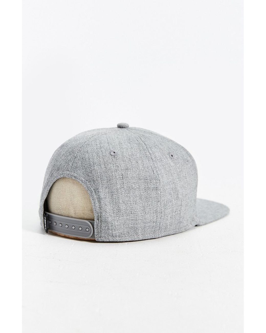 Vans Mickey Mouse Snapback Hat in Grey 
