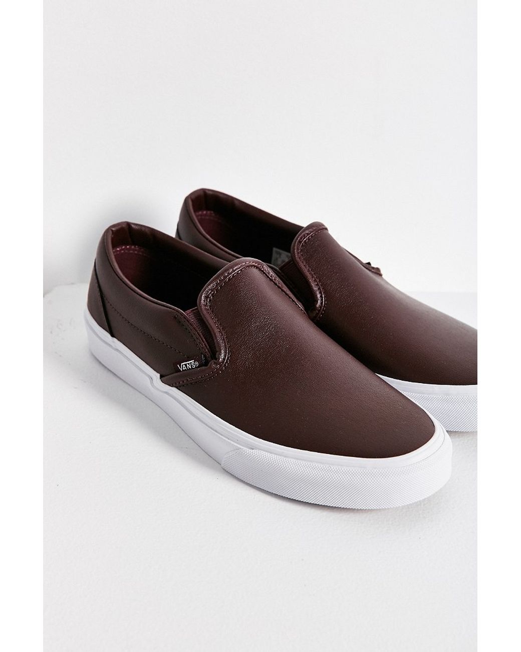 Vans Classic Leather Slip-on Sneaker in Maroon (Brown) | Lyst