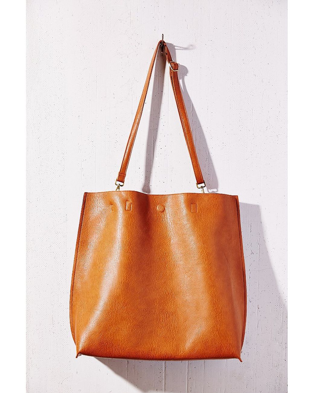 Urban Outfitters Oversized Reversible Vegan Leather Tote Bag in Brown Lyst Canada