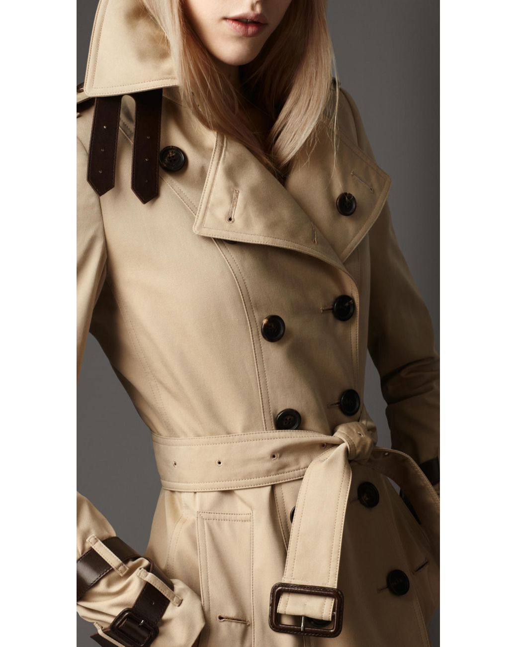 Burberry Leather Belt Trench Coat in Natural | Lyst