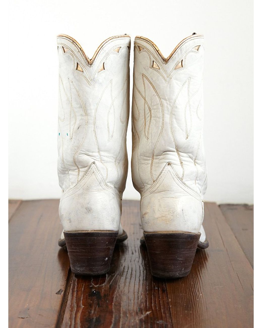 White vintage cowboy boots new arrivals