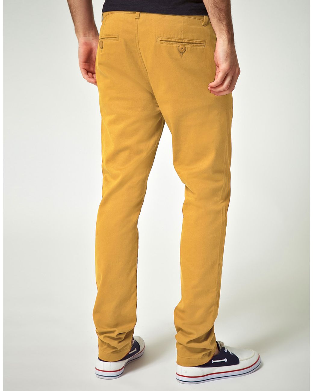 Горчичные джинсы. Горчичные джинсы мужские. Брюки горчичного цвета мужские. Джинсы горчичного цвета мужские. Мужские брюки горчица.