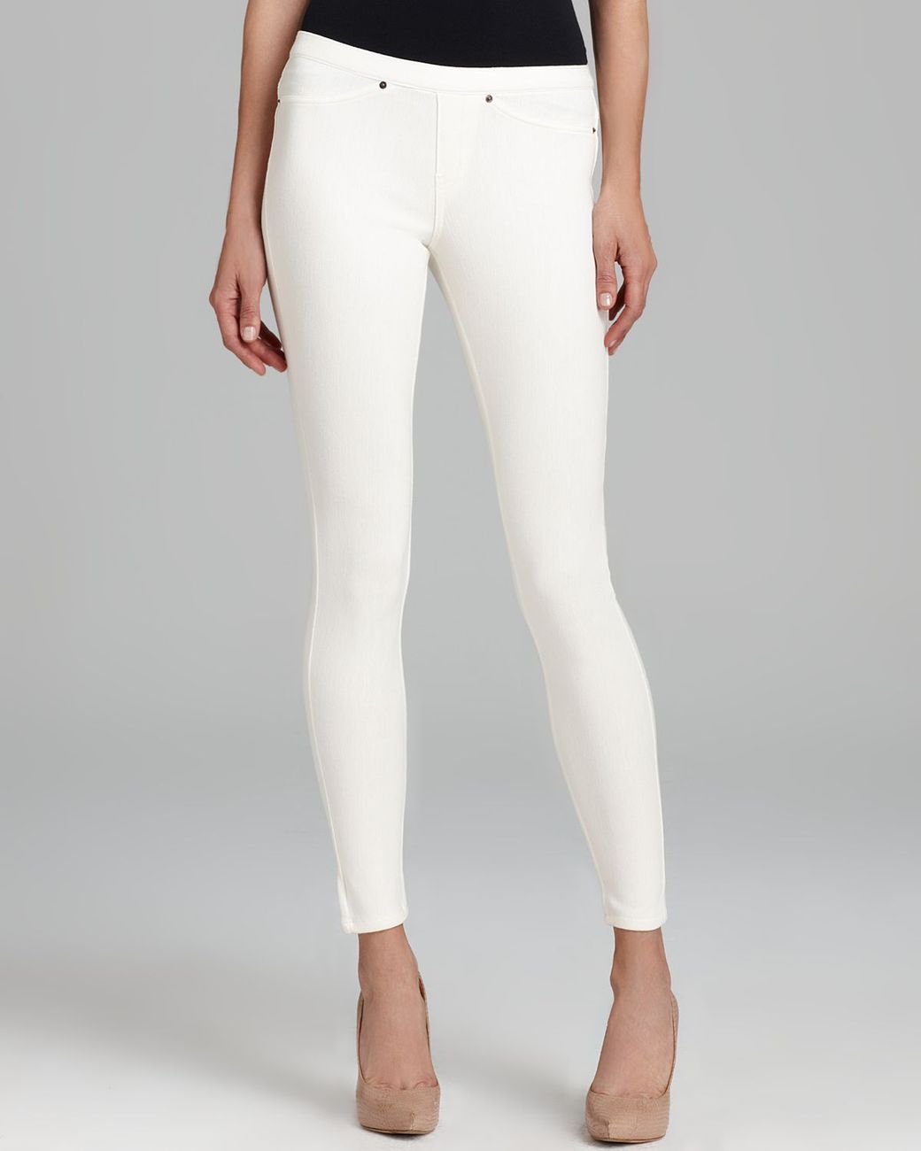Hue Original Jean Leggings in White | Lyst