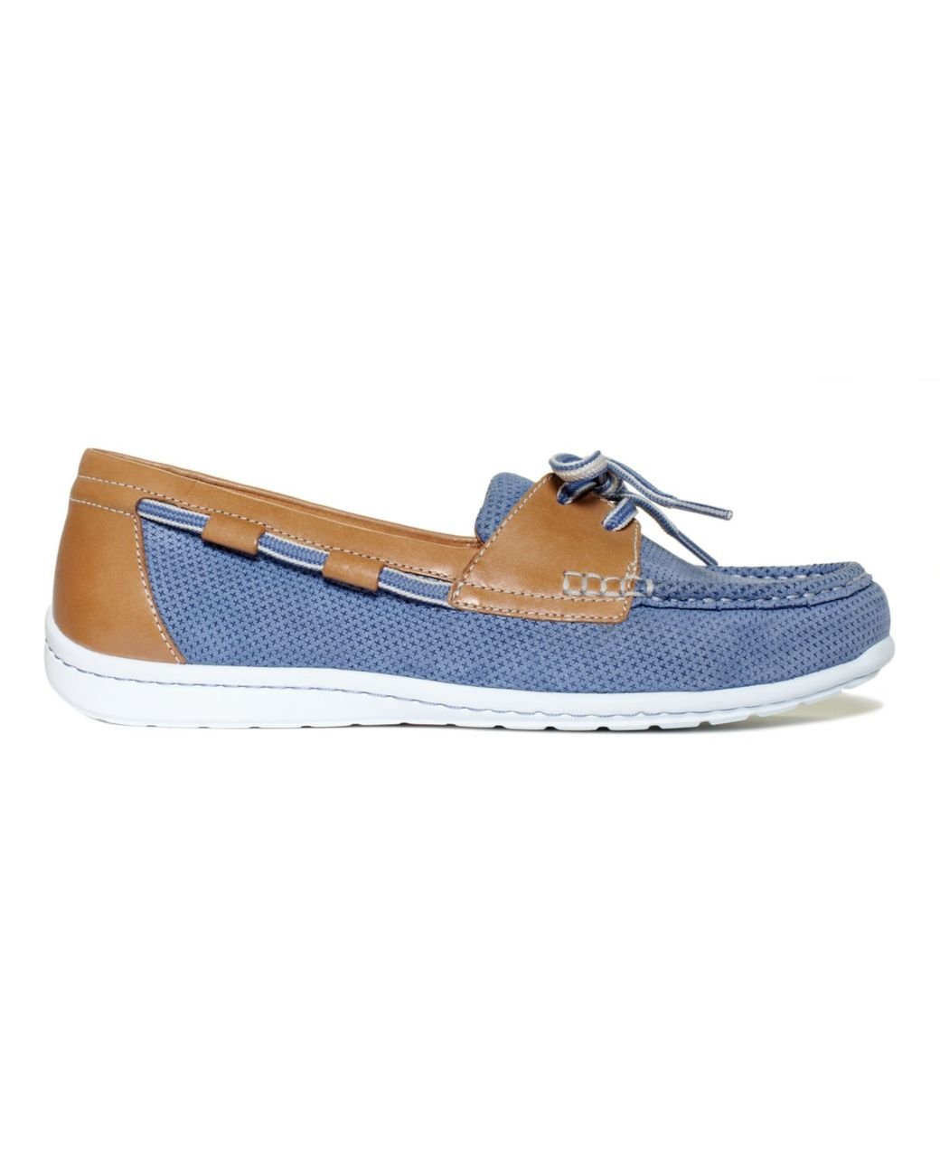 Clarks Artisan Women'S Cliffrose Sail Boat Shoes in Blue | Lyst