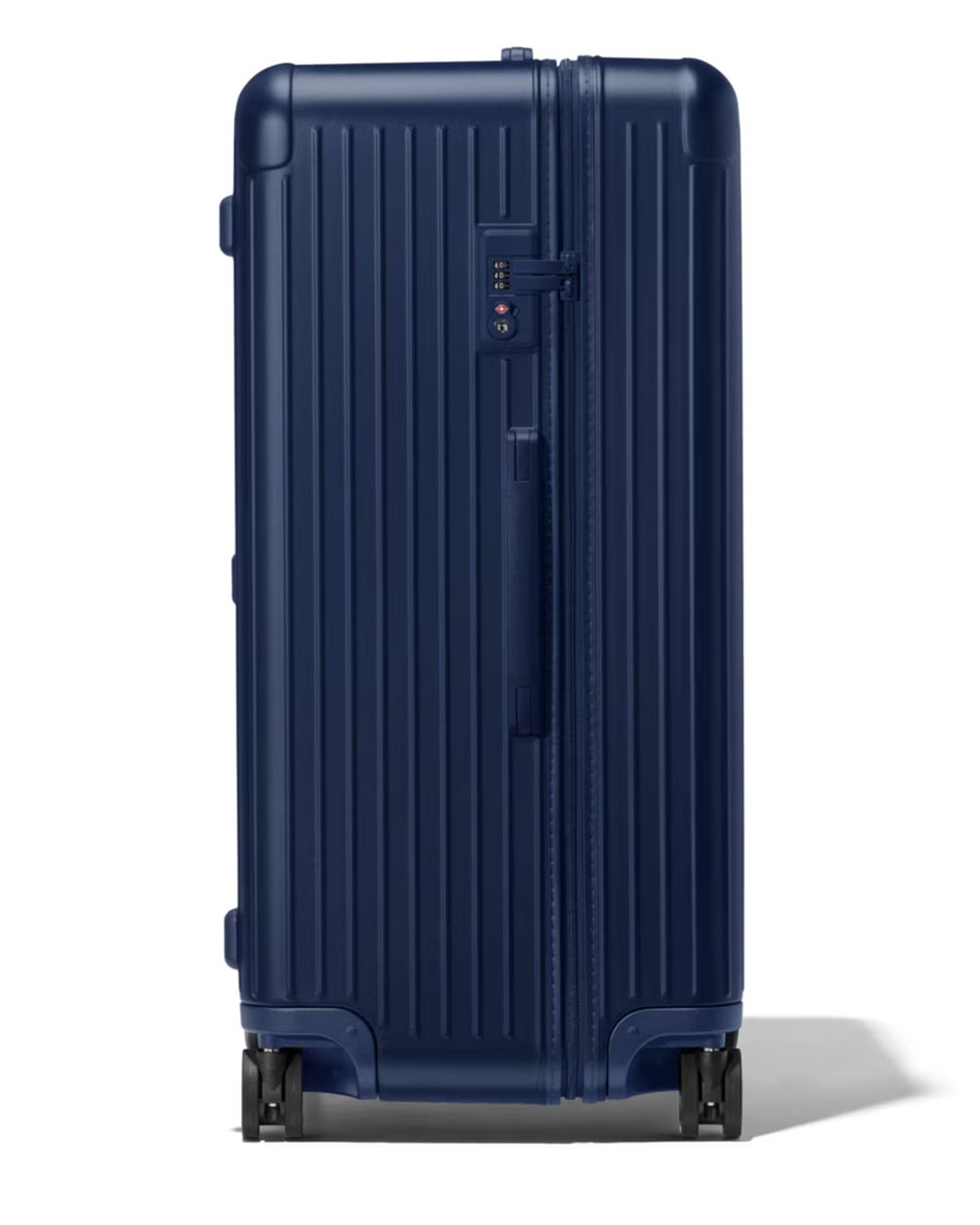 T*中様 【1回使用美品ラスト】Rimowa　Essencial trunkpl 2025年最新】RIMOWA リモワ essential trunkの人気アイテム