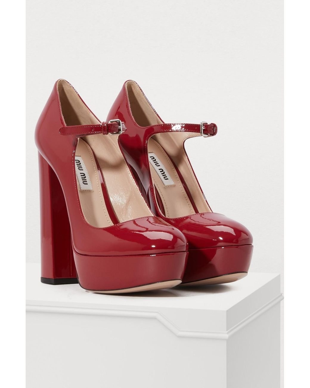 靴 miu miu mary jane patent flat shoes red Miu Miu Mary Jane Pumps in Red | Lyst