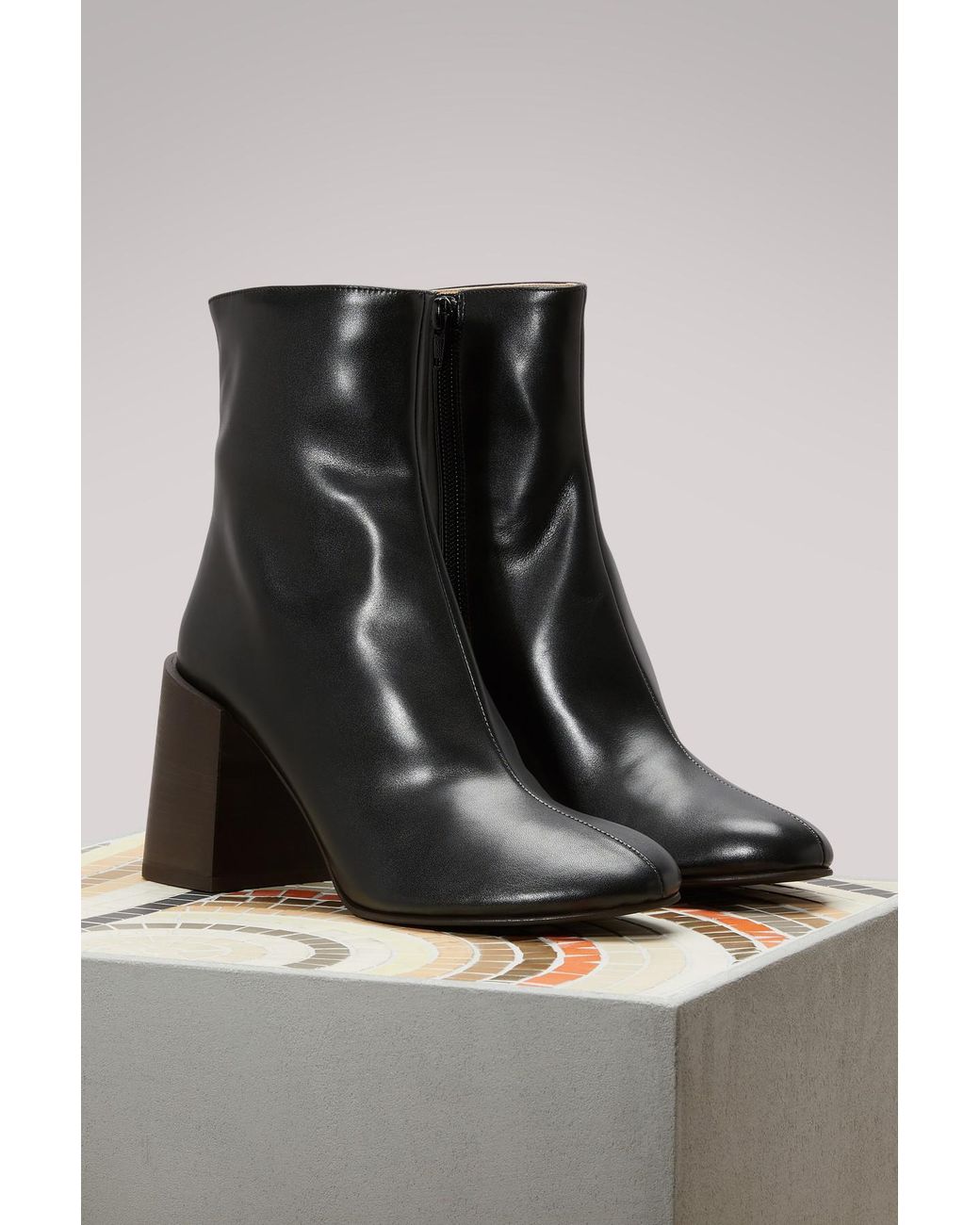 Acne sales studios saul