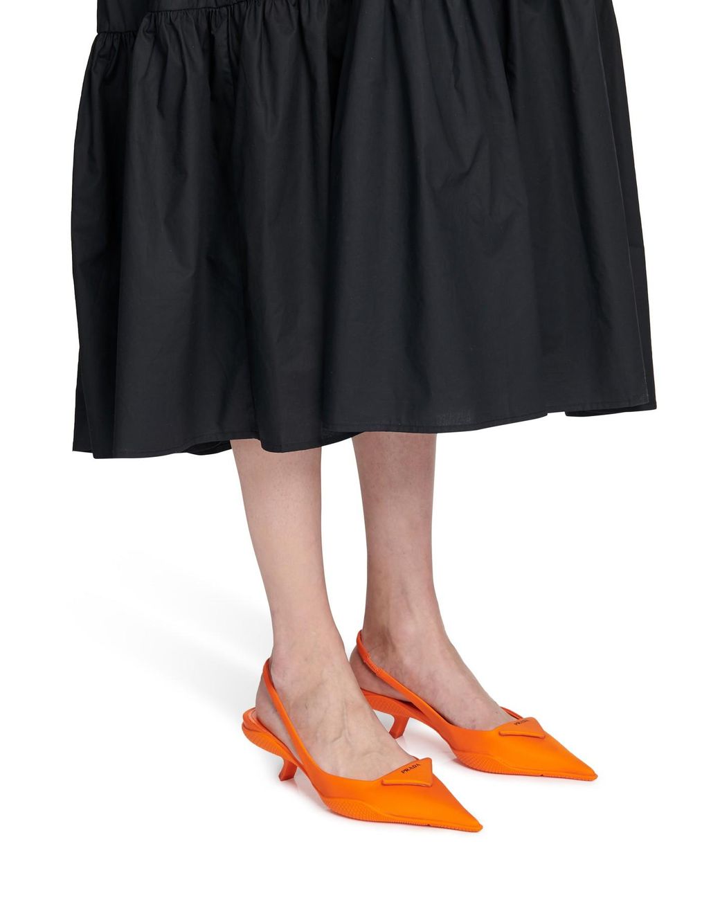 Escarpins pointus à détail de logo Cuir Prada en coloris Orange Femme Chaussures Chaussures à talons Escarpins 