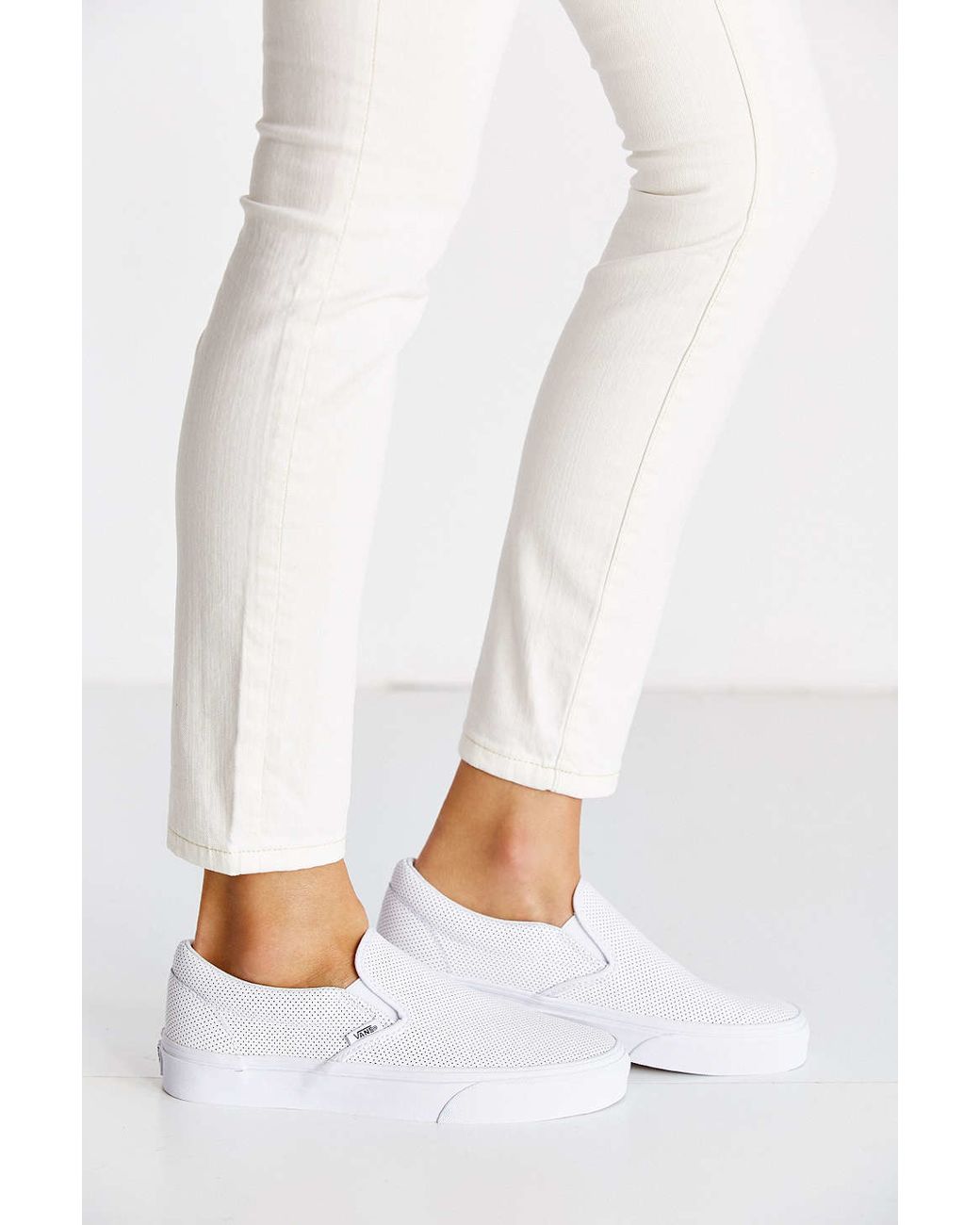 gerucht patrouille Ideaal Vans Perforated Leather Slip-on Sneaker in White | Lyst