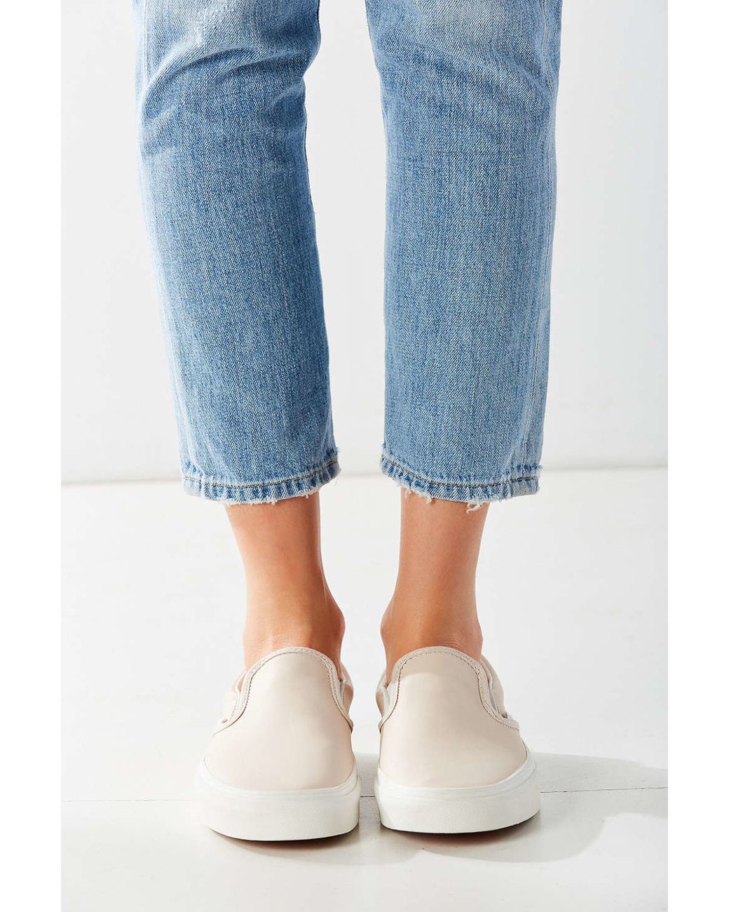 Vans Classic Slip on Sneaker in Natural Lyst