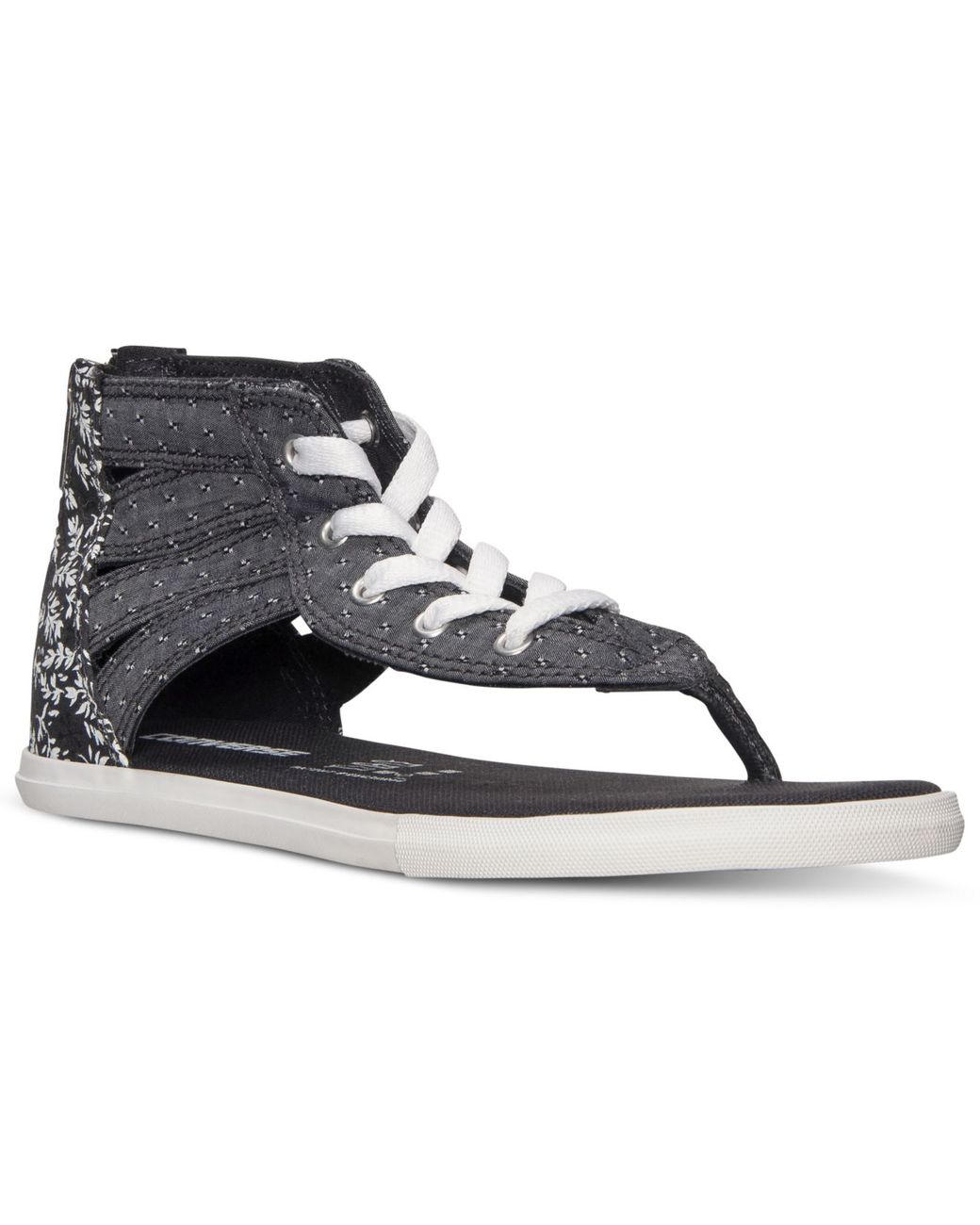 vendaje Alfombra norte Converse Women'S Chuck Taylor Gladiator Thong Sandals From Finish Line in  Black | Lyst