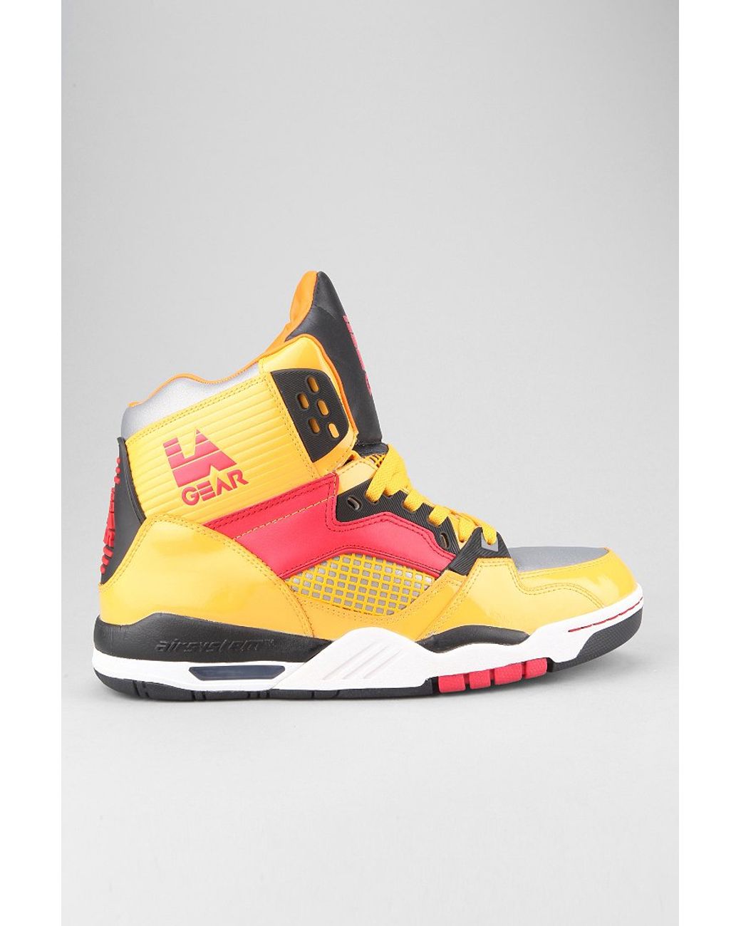 Urban Outfitters La Gear Kaj Sneaker in Yellow for Men | Lyst