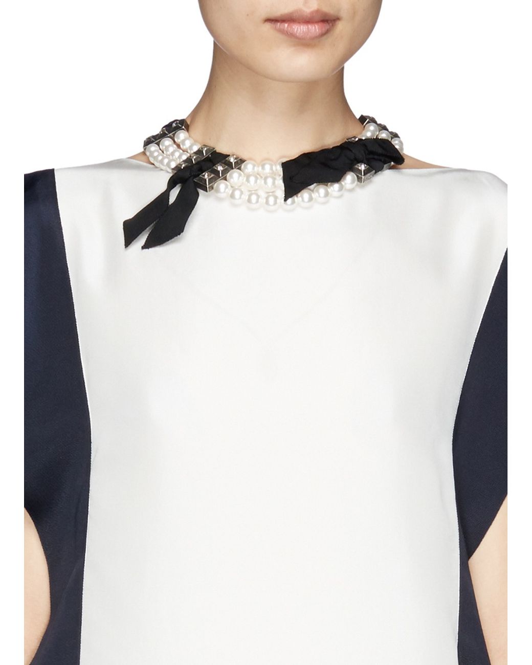 Lanvin store pearl necklace