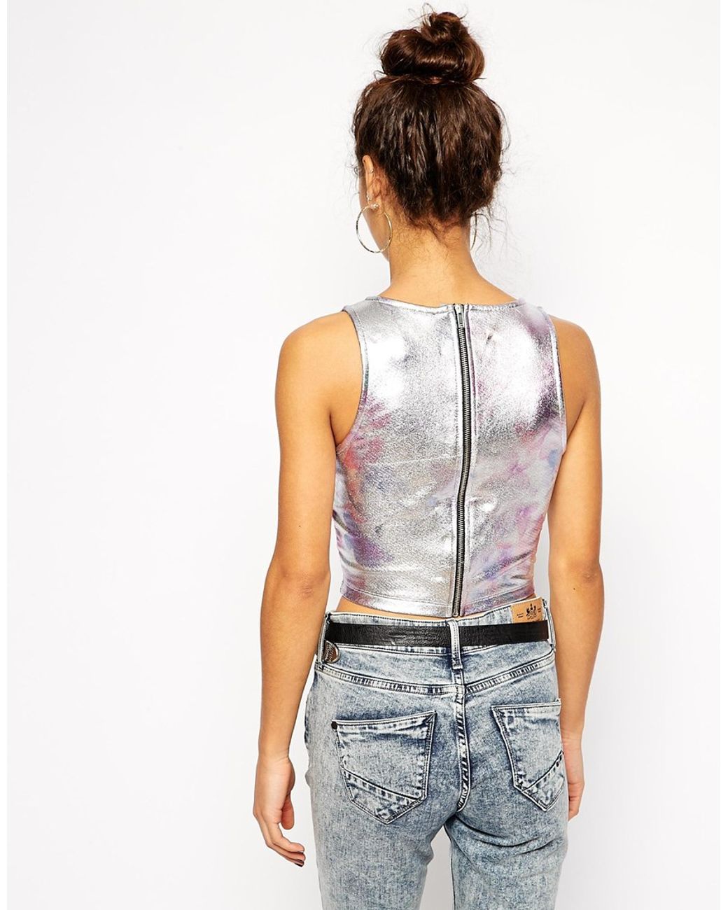 silver metallic sleeveless top