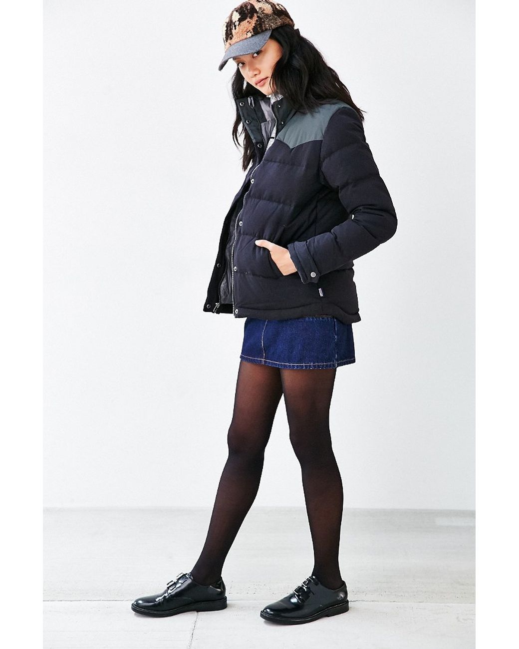 Patagonia puffer jacket black hotsell
