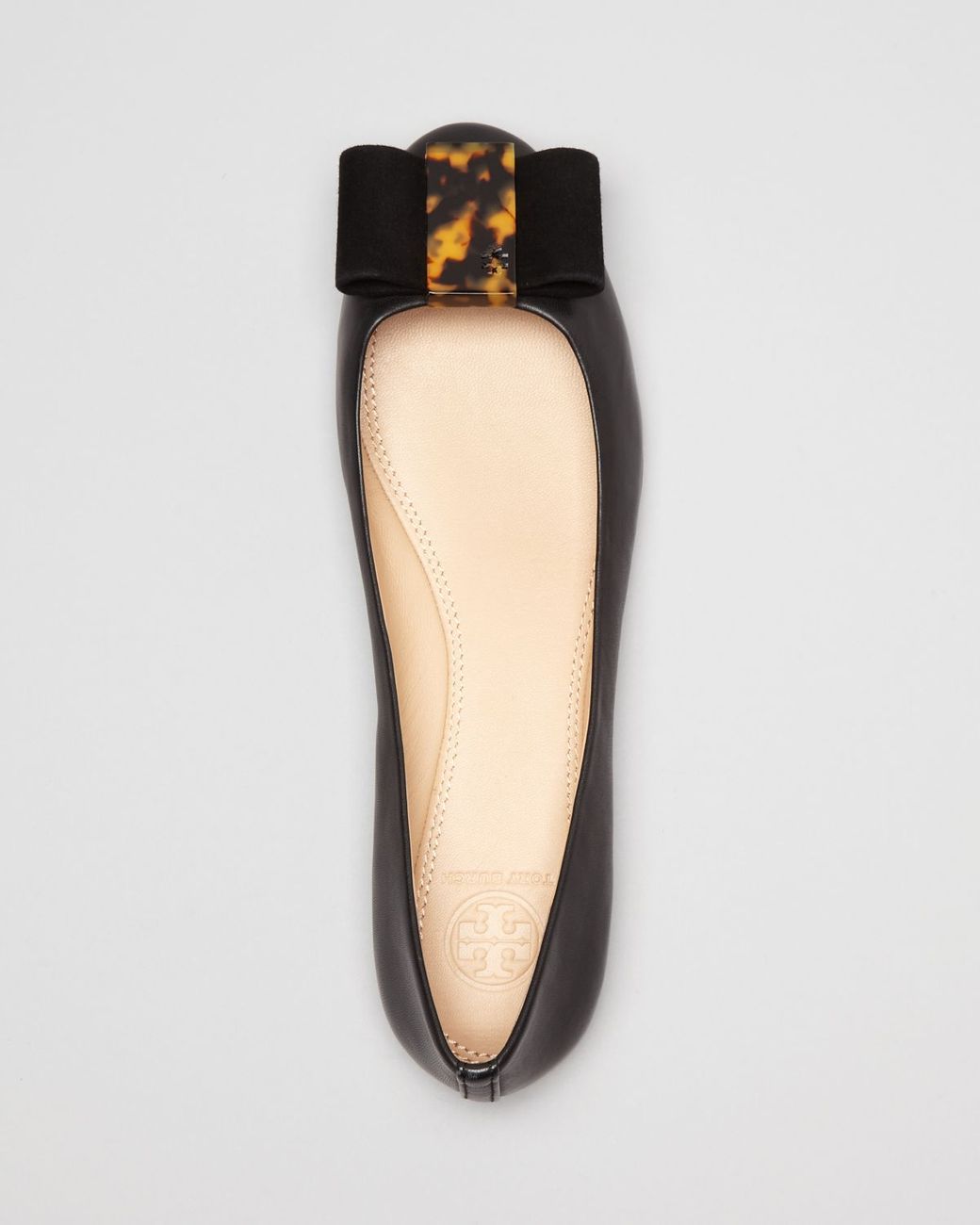 Tory Burch Ballet Flats - Chase Bow in Black | Lyst