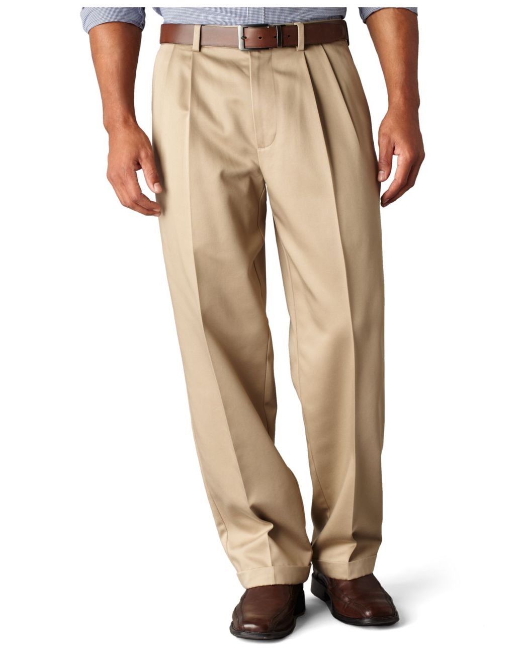 Dockers D4 Relaxed Fit Never Iron Essential Khaki Pleated Discontinued in Natural for Men | Lyst