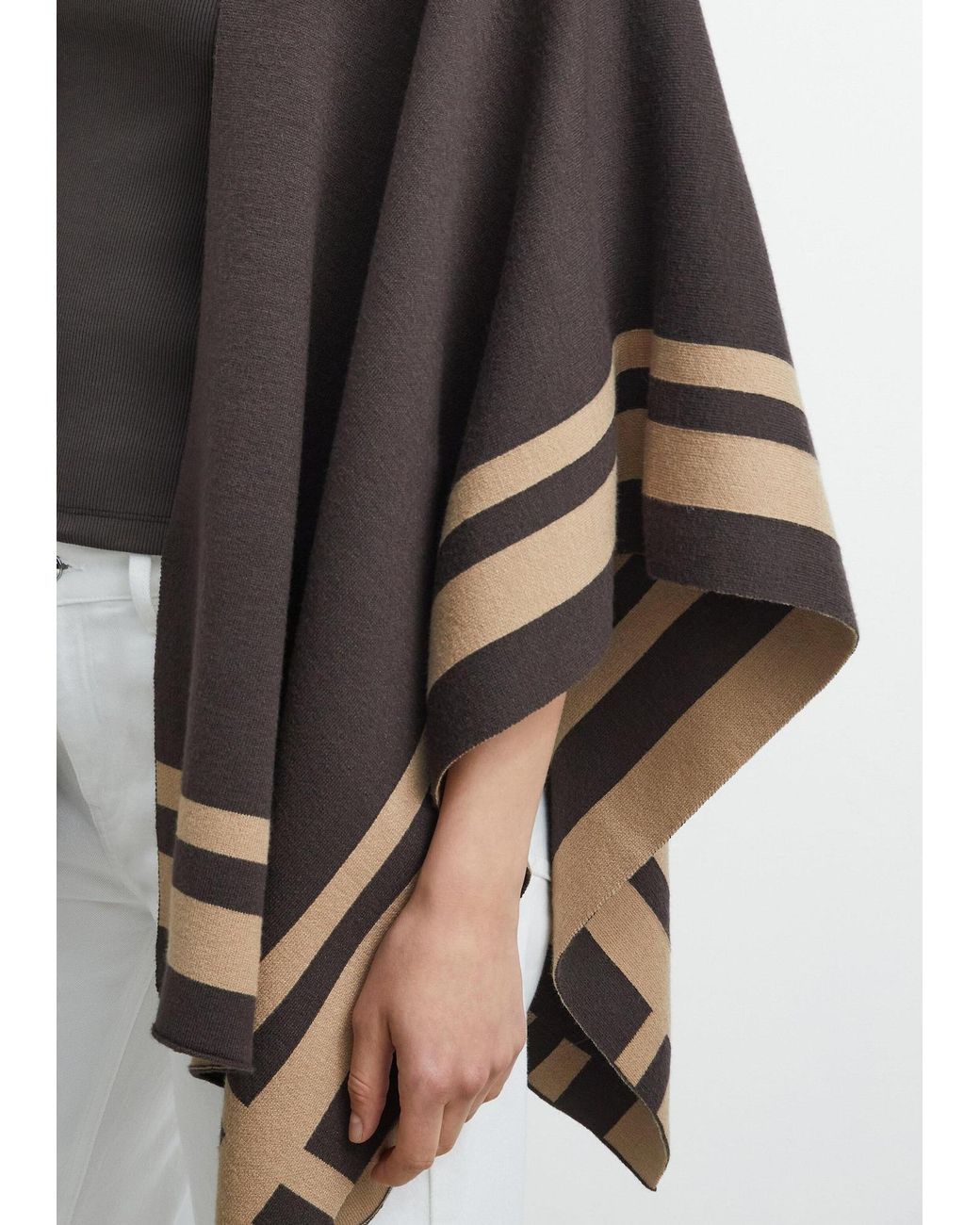 Comma, Brown Cape