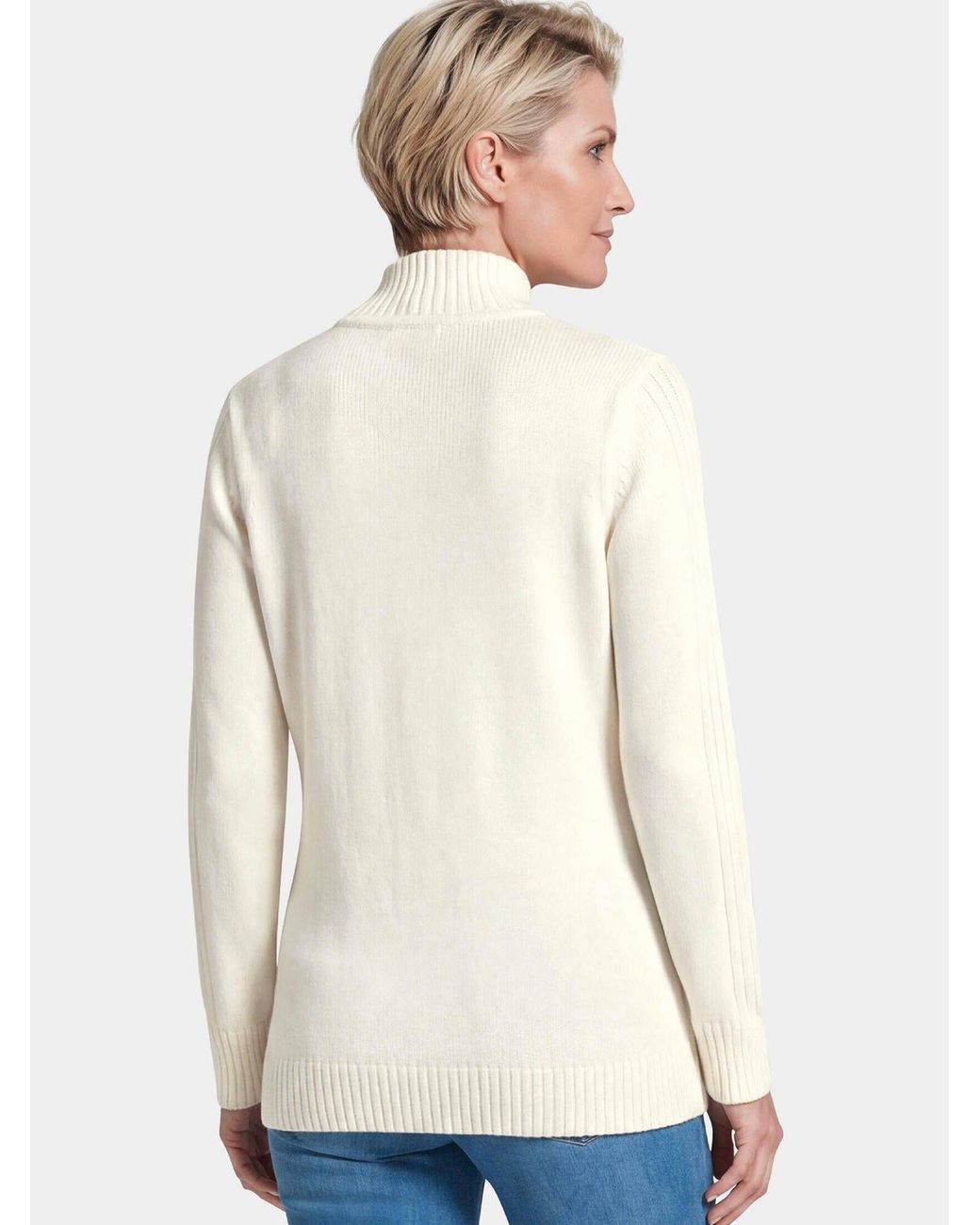 Goldner White Pullover