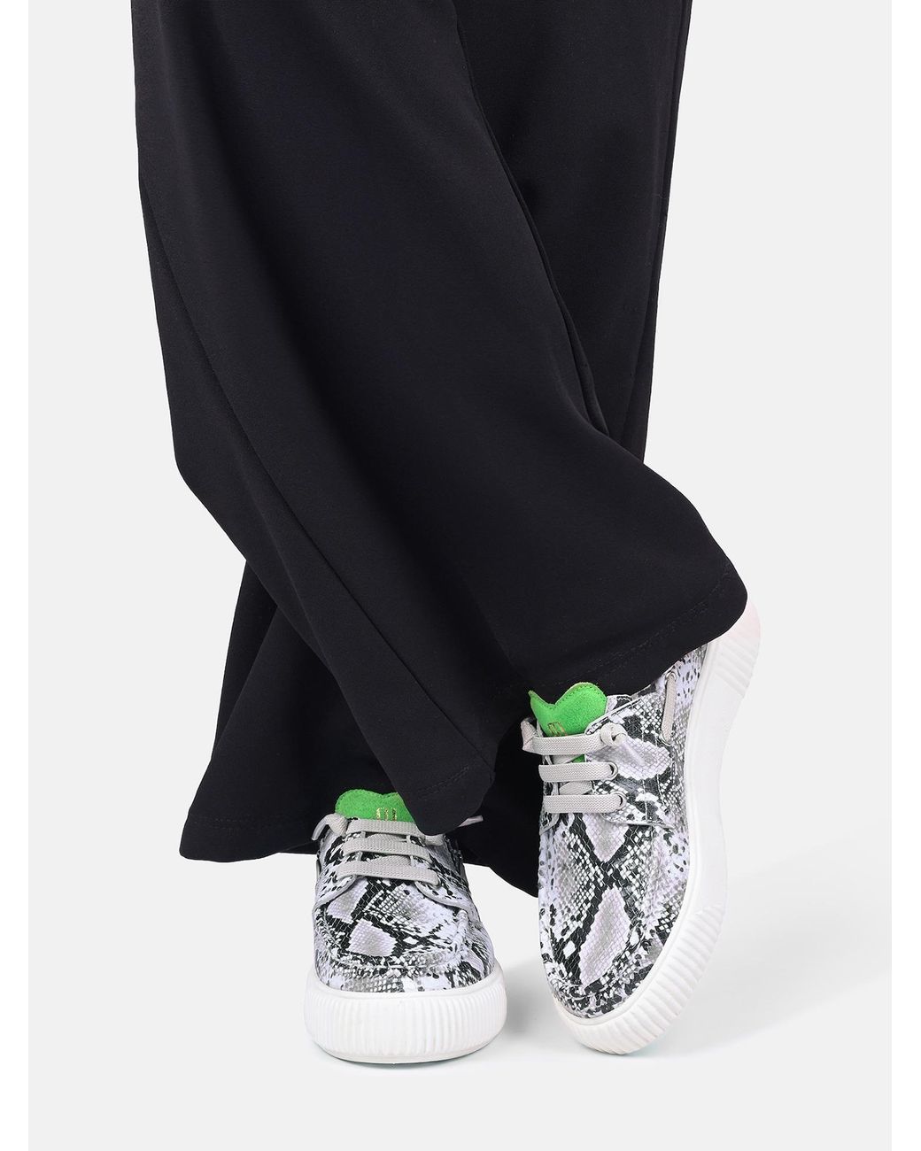 CRICKIT White Halbschuh Tina