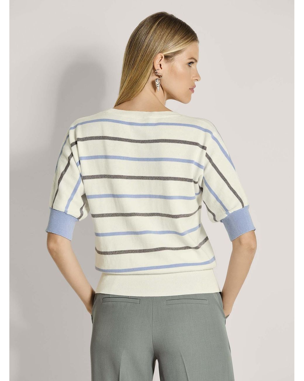 Madeleine White Pullover
