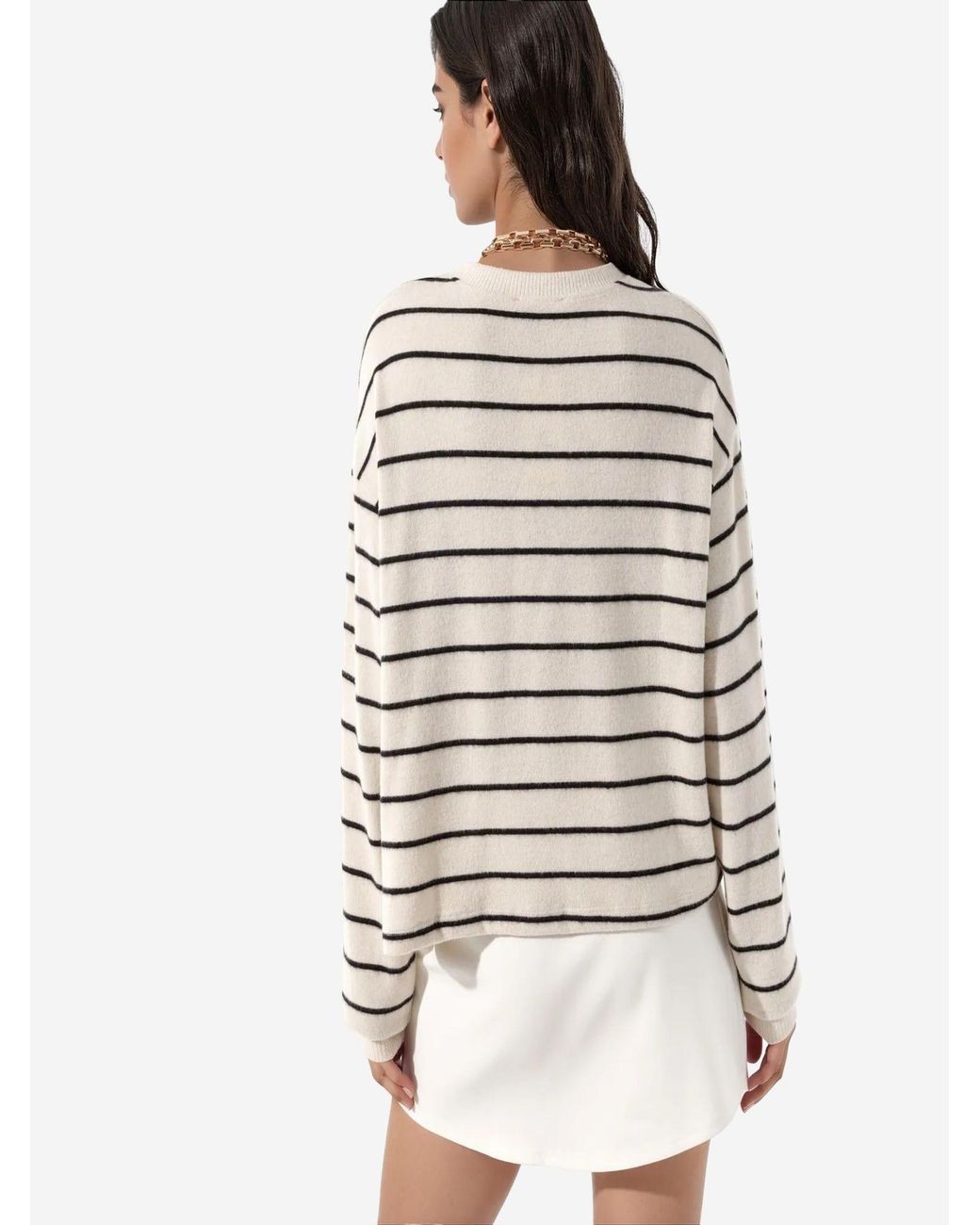 Busem White Pullover