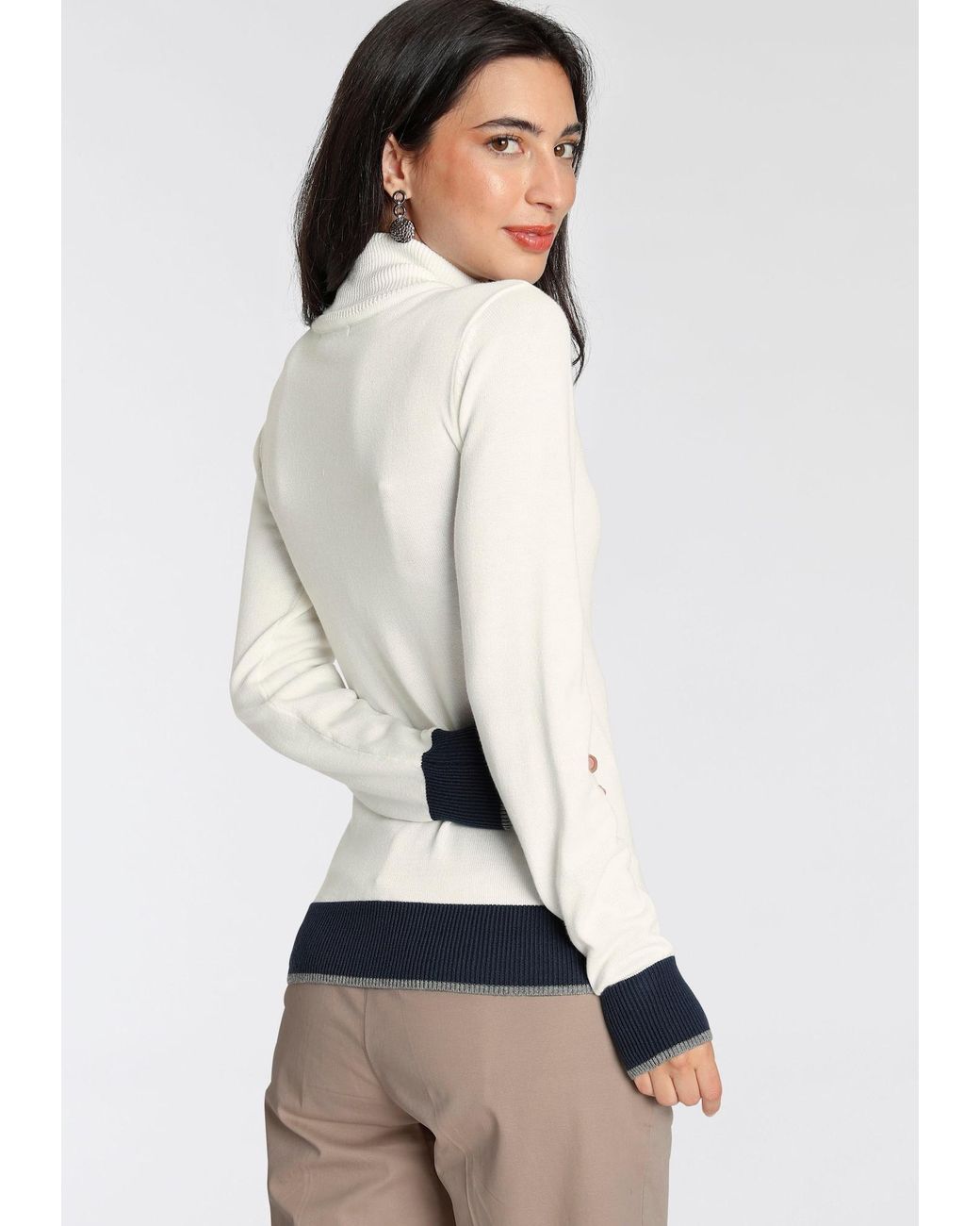 AJC White Pullover
