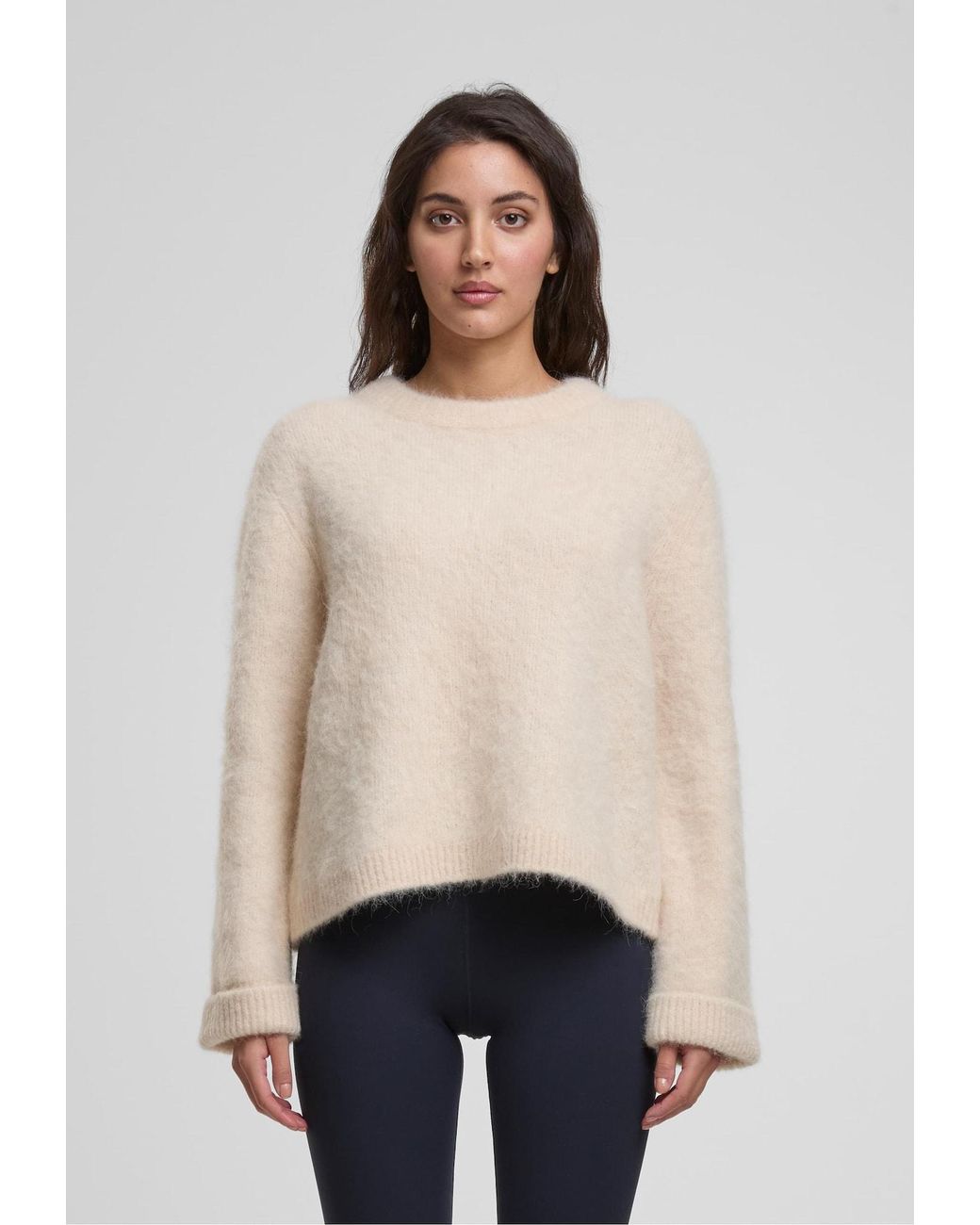 Aim'n White Aimn Pullover