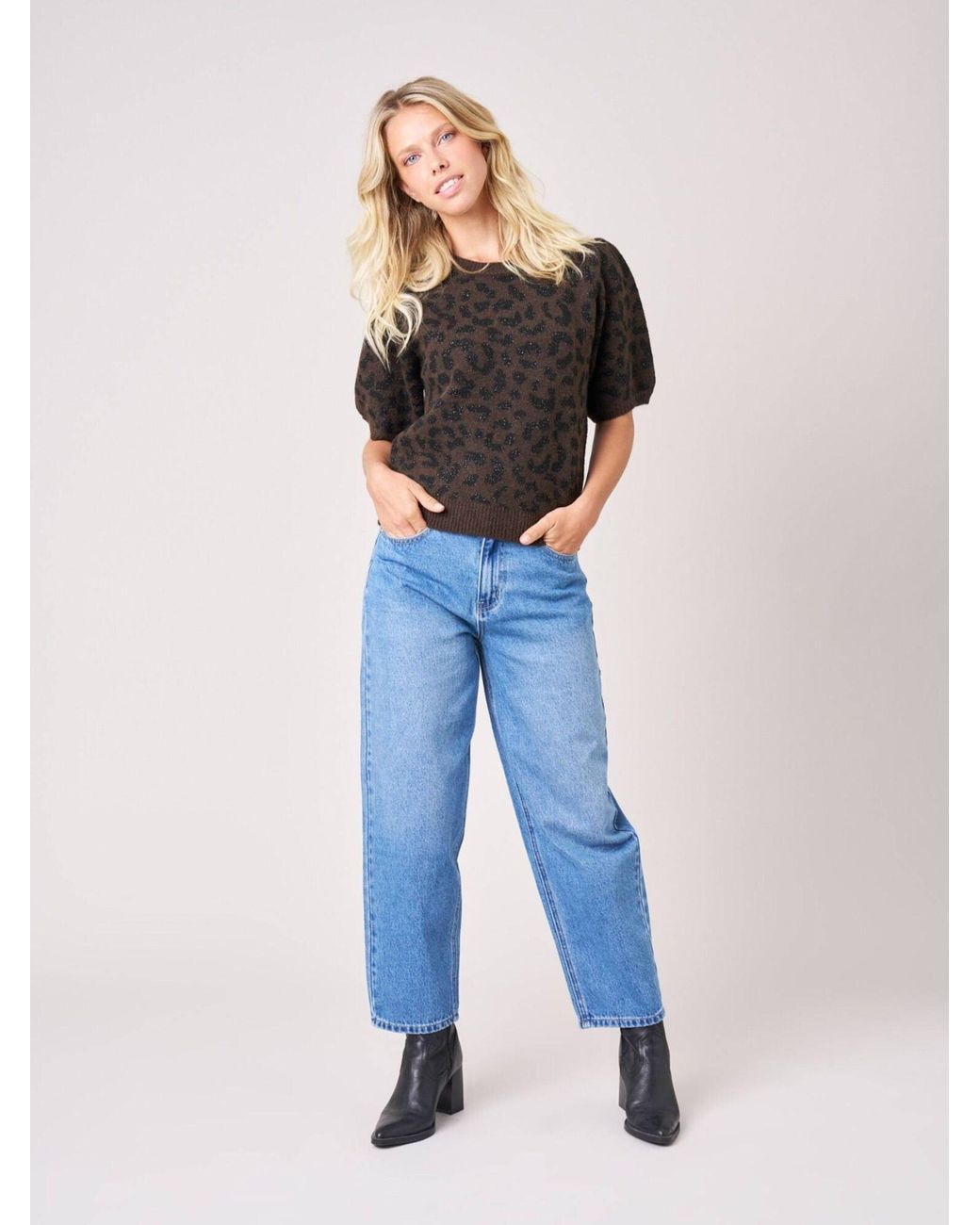 Deeluxe Black Pullover