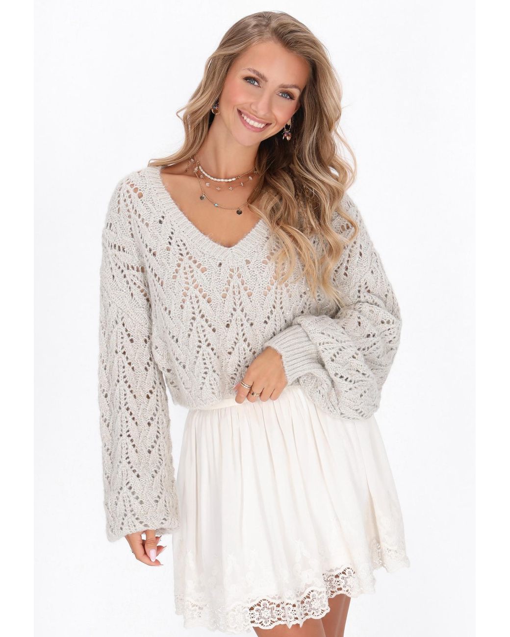 IZIA White Pullover