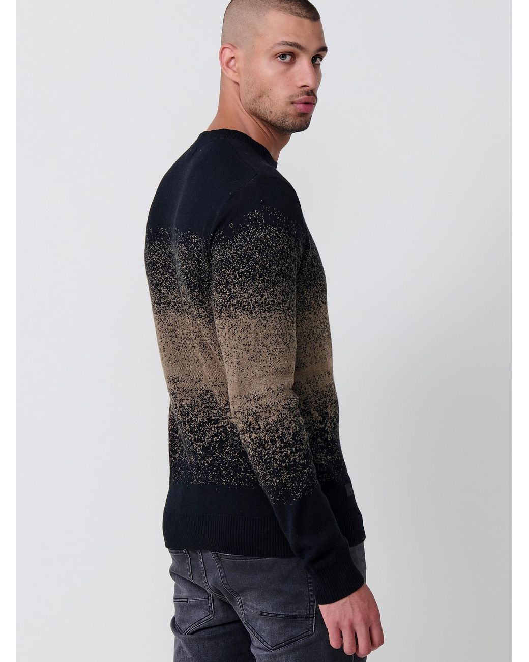 Koröshi Black Pullover
