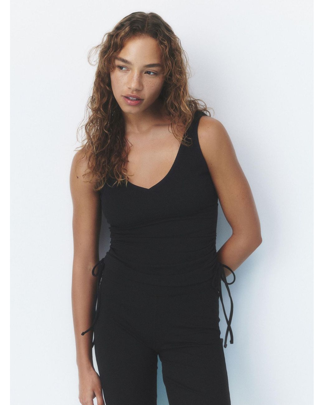 Self Black Top