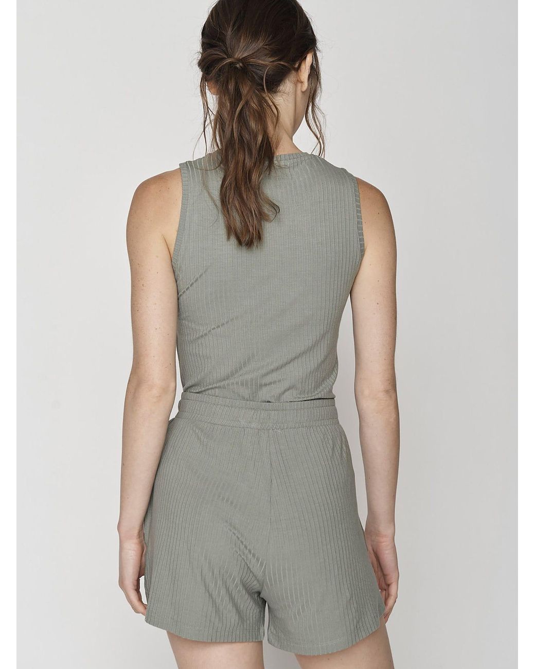 GreenBomb Gray Top Basic Few