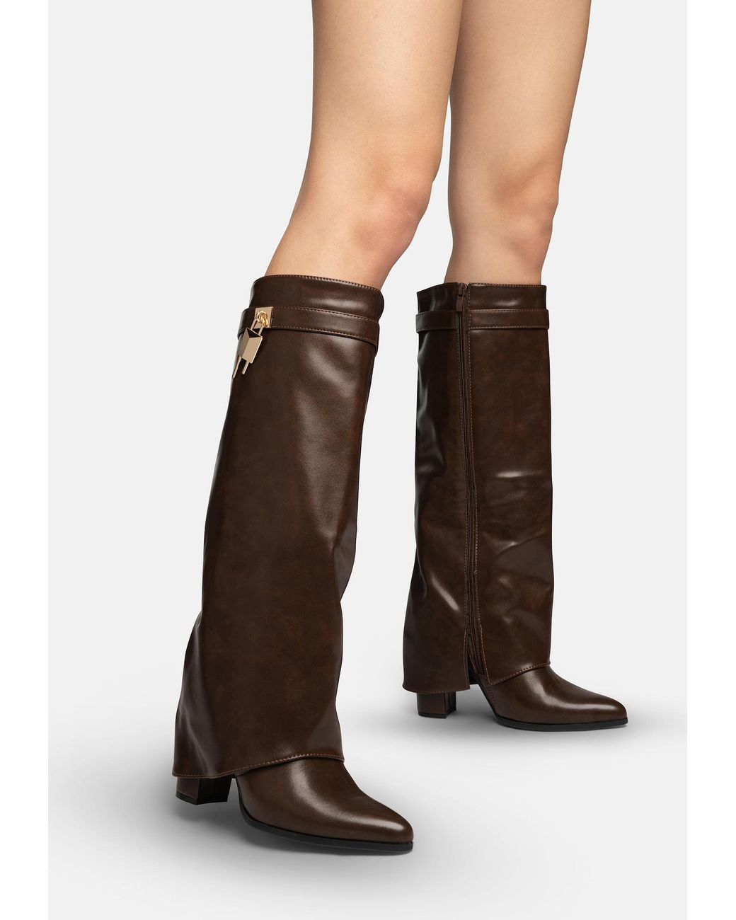 Elara Brown Stiefel