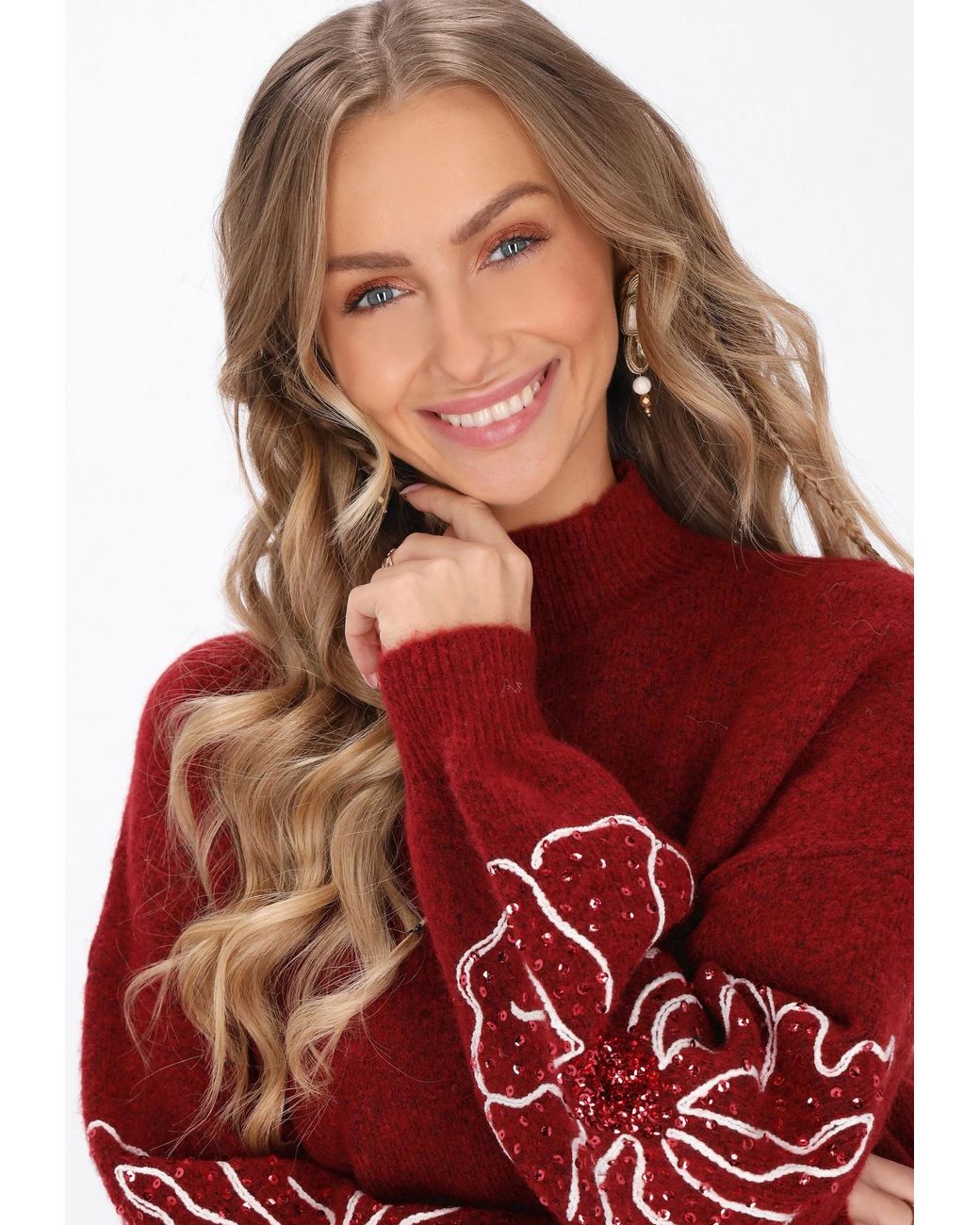 IZIA Red Pullover