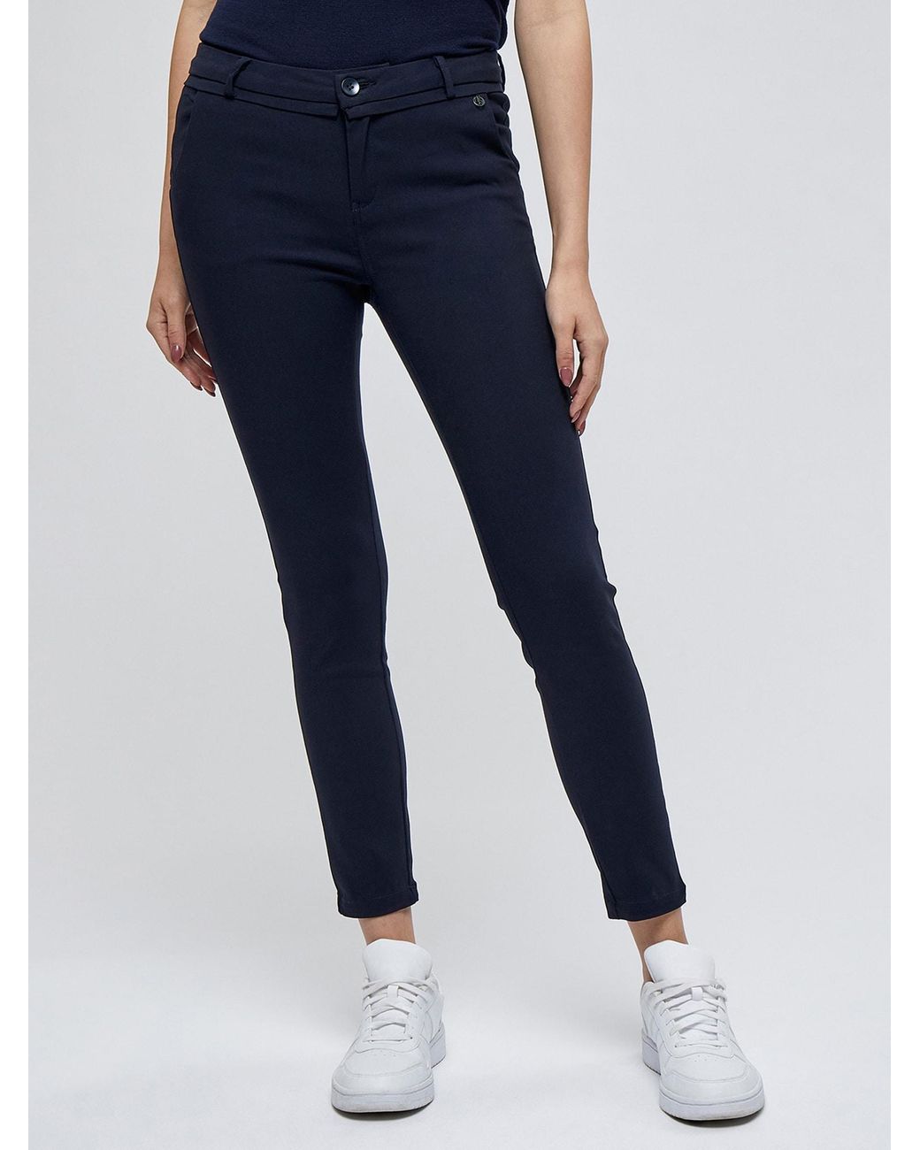 Minus Blue Hose Carma