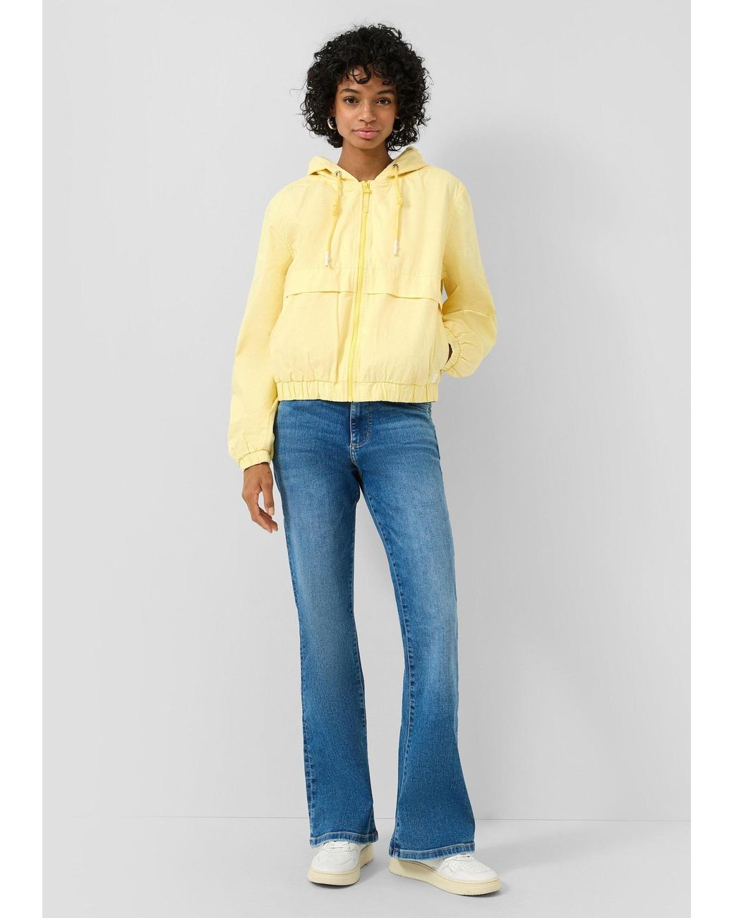 QS Yellow Jacke