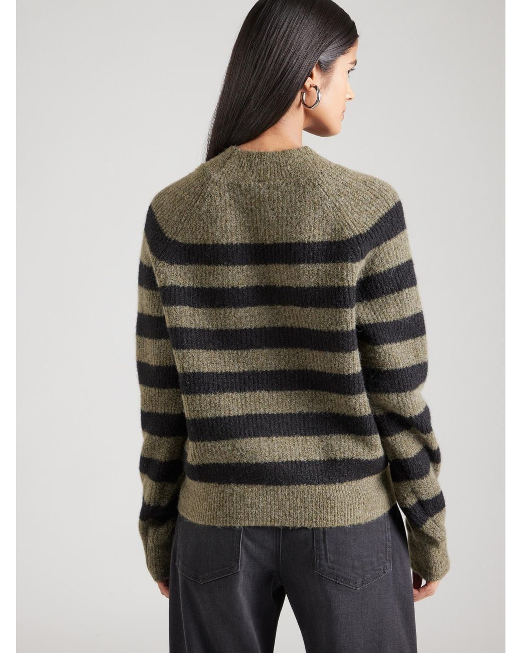 QS Black Pullover