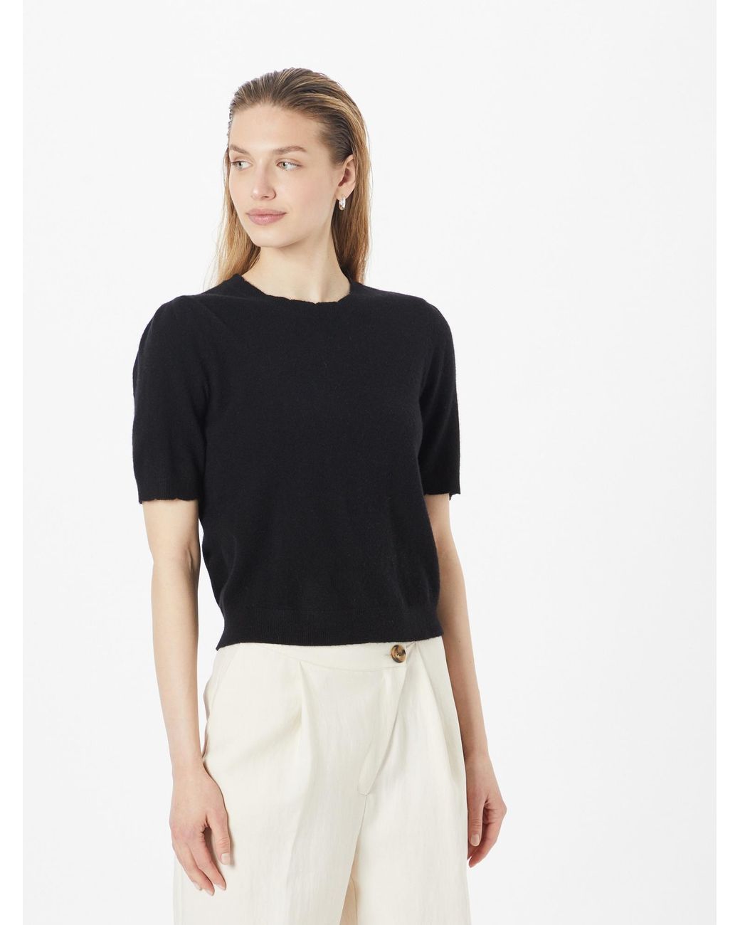 Oasis Black Pullover