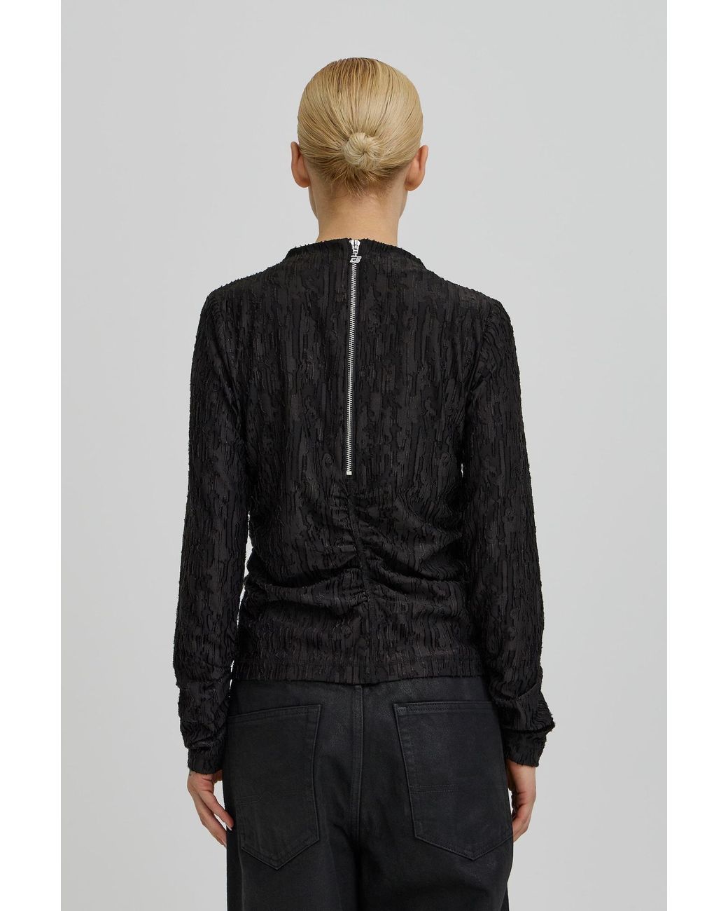 Ball Black Bluse