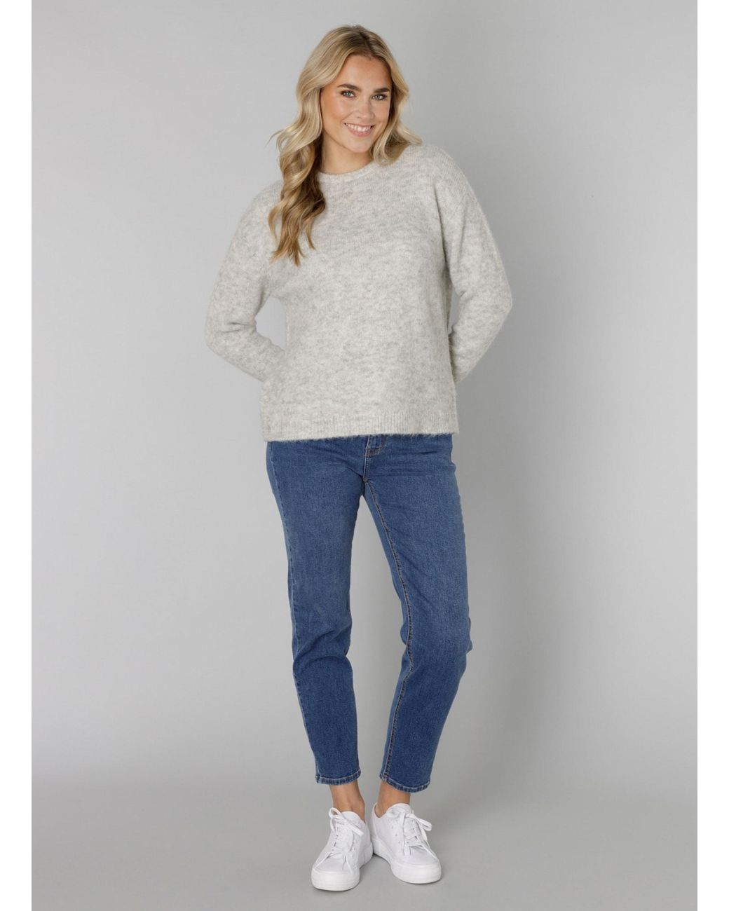Base London White Pullover
